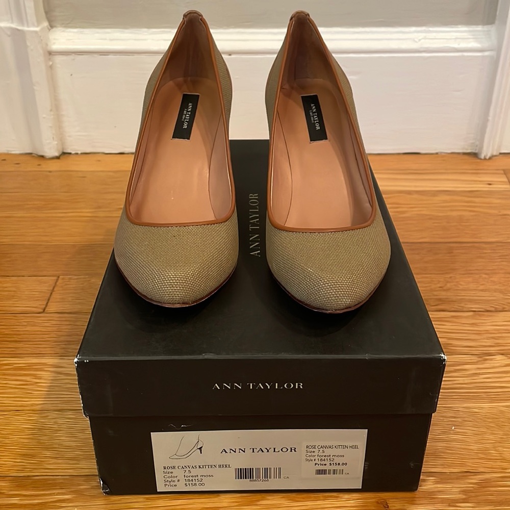 Ann Taylor Rose Canvas Kitten Heels, 7.5 M